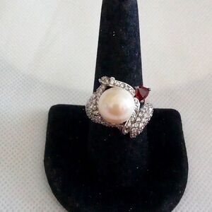 Vintage 12mm Pearl cocktail ring Size 8.75💍